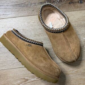 Ugg Tasman brown slipper